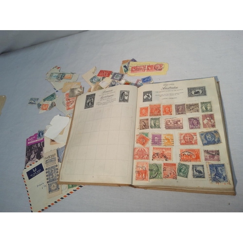 297 - Good World Stamp Album