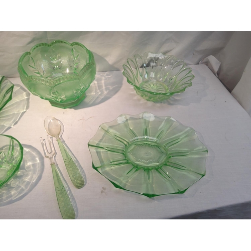 326 - Good Lot of Art Deco Uranium Glass