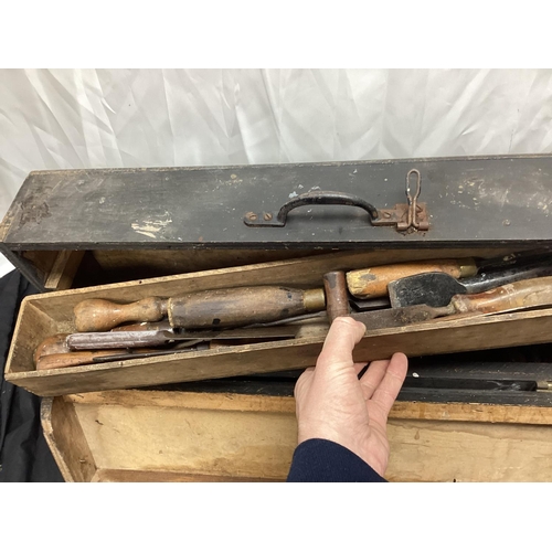 635 - Large Vintage Tool Chest Containing Vintage Tools