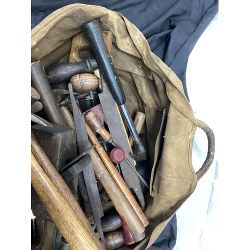 662 - Bag of Various Vintage Tools