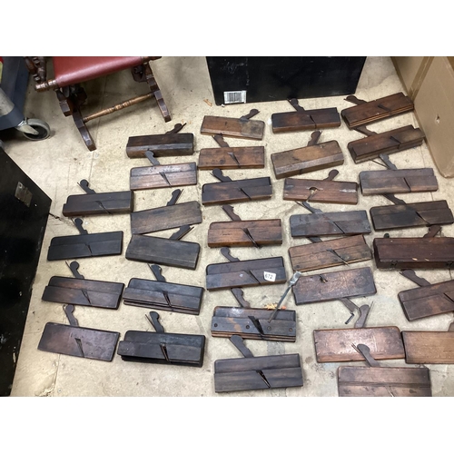 672 - Very Large Quantity of Vintage Wooden Planes