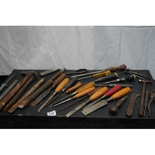 628 - Good Lot of Vintage Chisels etc