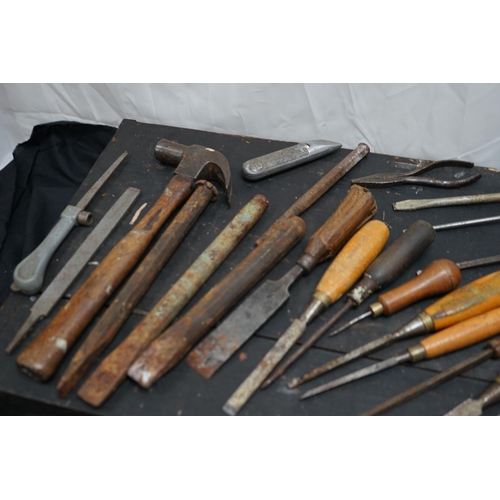 628 - Good Lot of Vintage Chisels etc