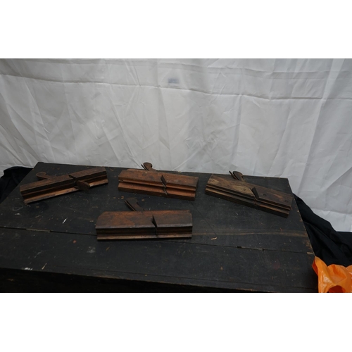 629 - Good Lot of Vintage Wood Planes