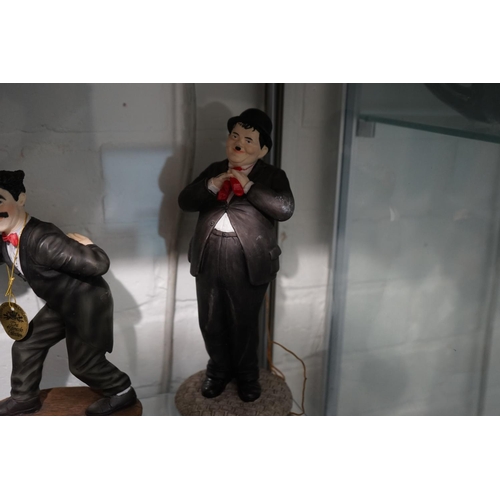 681 - Leonardo Collection-Laurel, Hardy and Grouchio Marx Figurines