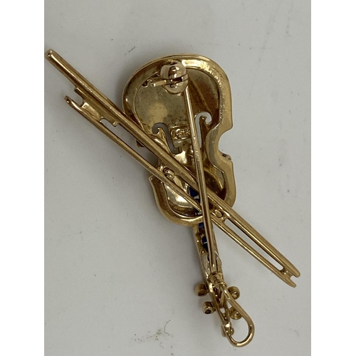 10 - A Fine 14k Gold Violin Brooch with Diamonds 5.2g