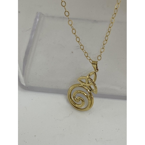 20 - 18K Gold Brian de Staic Clonfert Pendant on 40cm 18k Gold Chain