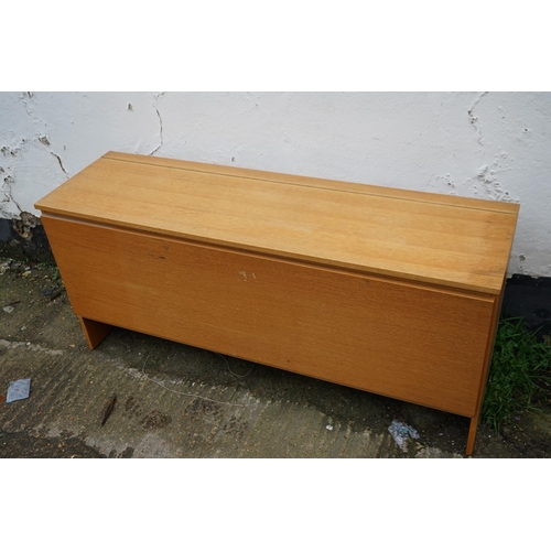 800 - Vintage Oak Blanket Box/Chest