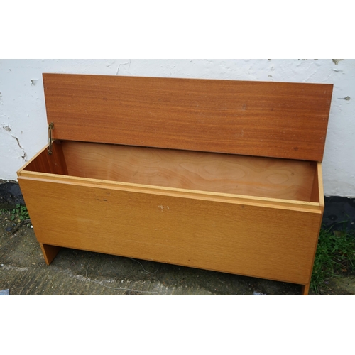 800 - Vintage Oak Blanket Box/Chest