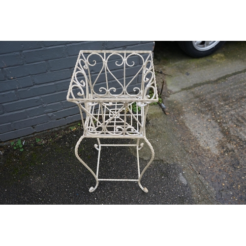 812 - Decorative Wrought Iron Planter on a Stand