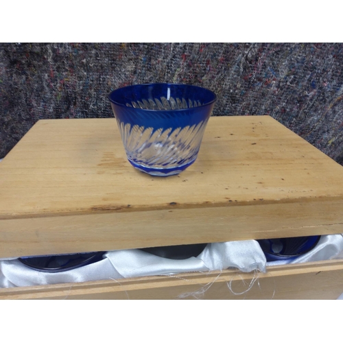 581 - Lot of Vintage Blue Glasses in a Wooden Box