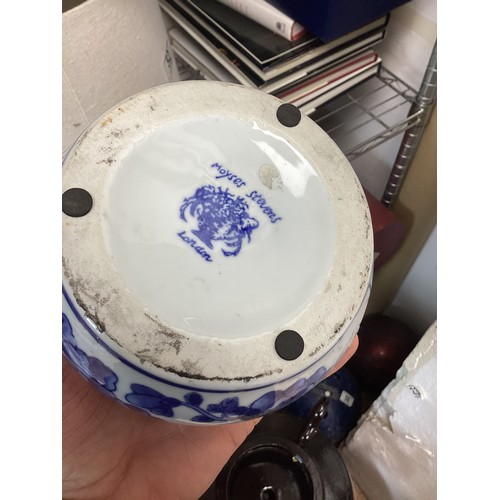 660 - A Good Collection of Moyses Stevens Blue and White Ceramics