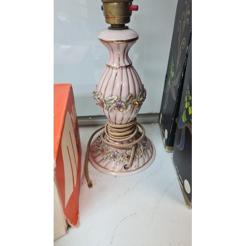 41 - Vintage Lamp