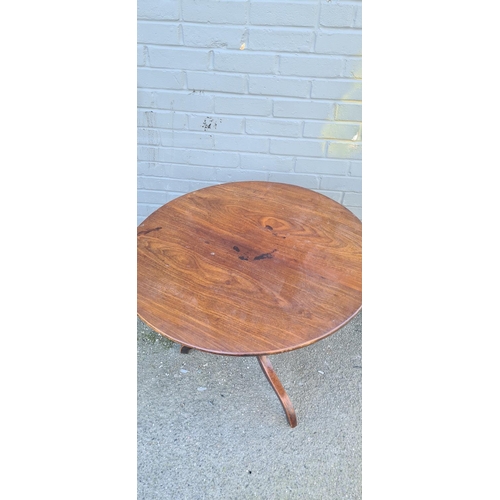 93 - Georgian Mahogany Tripod Table