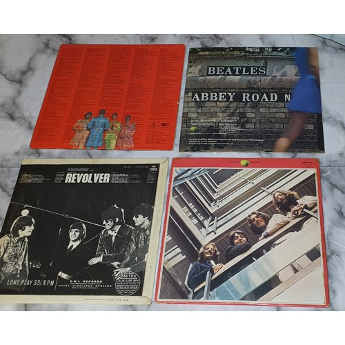 87 - 4x Original Beatles Vinyl Records