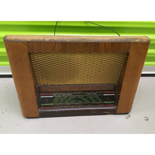 105A - Vintage Pilot Radio