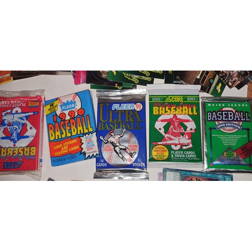 108 - 5x vintage unopened packs of Baseball trading cards plus some other loose trading cards