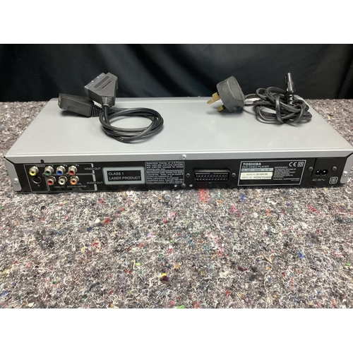 305 - Toshiba SD-230E DVD Player