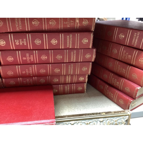 289 - Collection of Vintage Encyclopaedia Brittanica