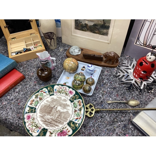 602 - Good Lot of House Clearance Bric a Brac