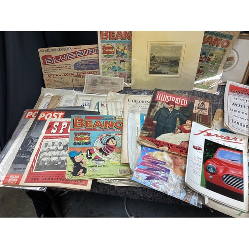 611 - Large Ephemera Lot to include 1930s Magazines etc