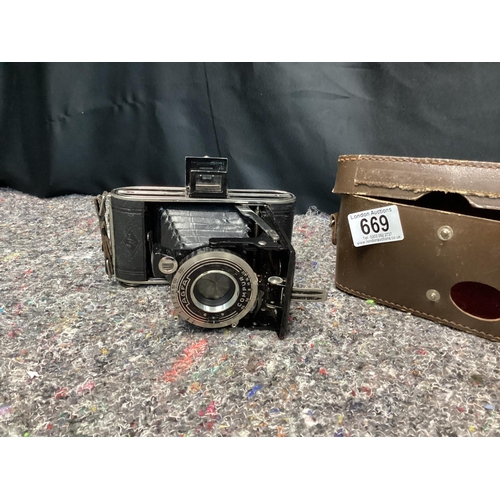 669 - Vintage Agfa Compur Camera in Case