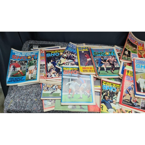 259 - Large Lot of Vintage Shoot Football Magazines