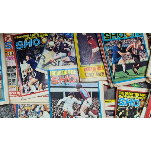 259 - Large Lot of Vintage Shoot Football Magazines