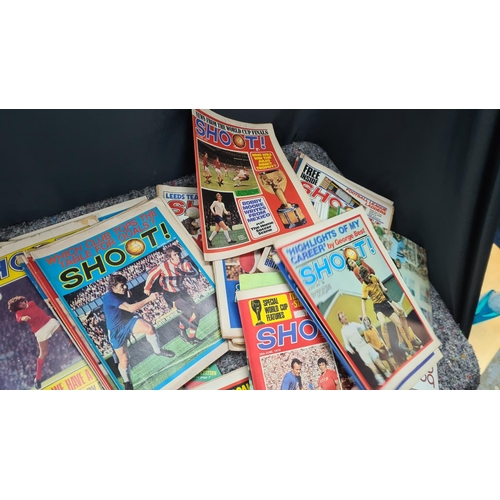 259 - Large Lot of Vintage Shoot Football Magazines