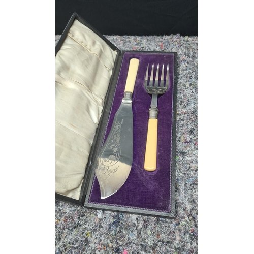 99 - Cased Silver Plate Fish Serving Set