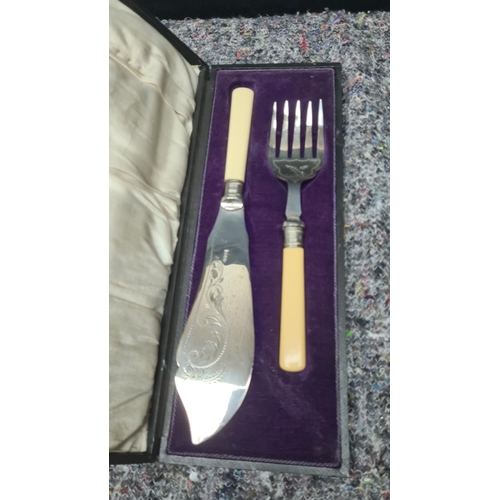 99 - Cased Silver Plate Fish Serving Set