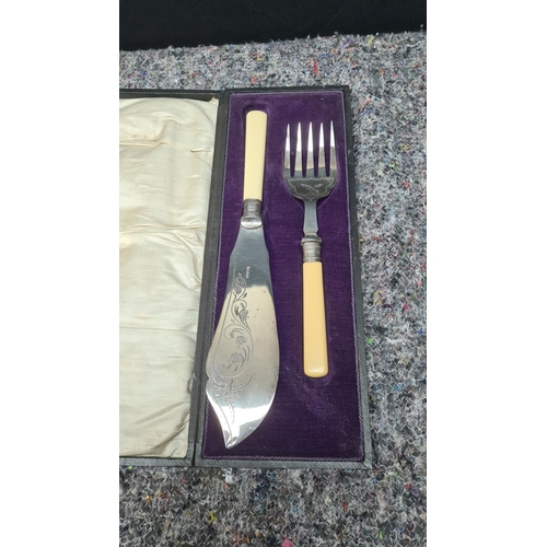 99 - Cased Silver Plate Fish Serving Set