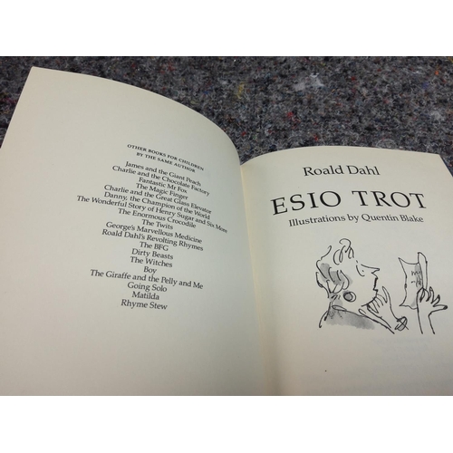 10 - Roald Dahl-Esio Trot First Edition Book