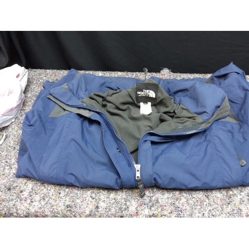 20 - Mens Large North Face Jacket