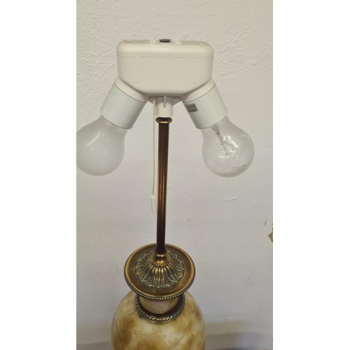 942 - Good Quality Table Lamp