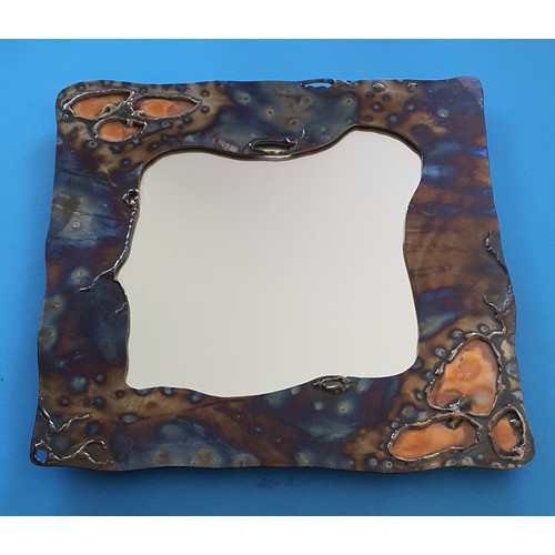 8A - Modernism Wall Mirror - Size: 34x34cm