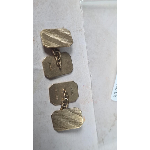 109 - Pair of 9ct Gold Cufflinks (8.5g)