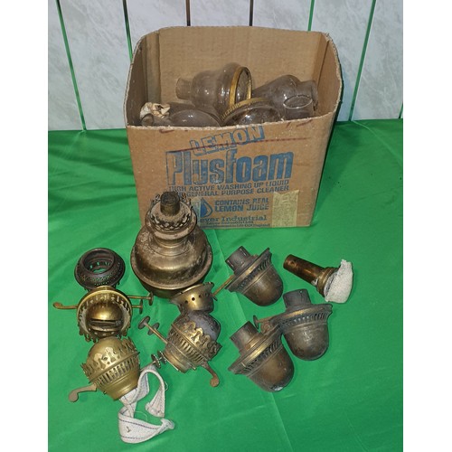 11 - Selection of vintage oil lamps parts etc