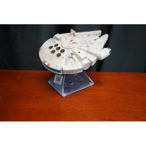 504 - Star Wars Millenium Falcoln model