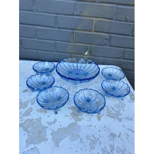 560 - Good Lot of Blue Glass