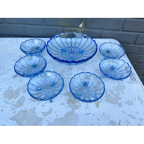 560 - Good Lot of Blue Glass