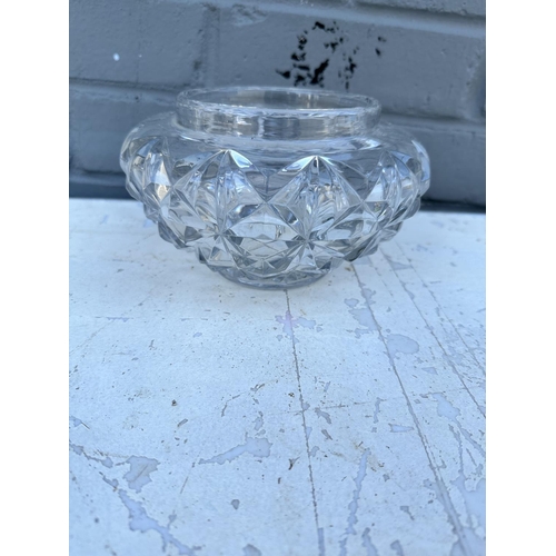 566 - Good Quality Crystal Vase