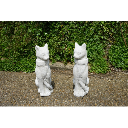 760 - Cast Concrete Garden Statuary-50cm Pair of Cats