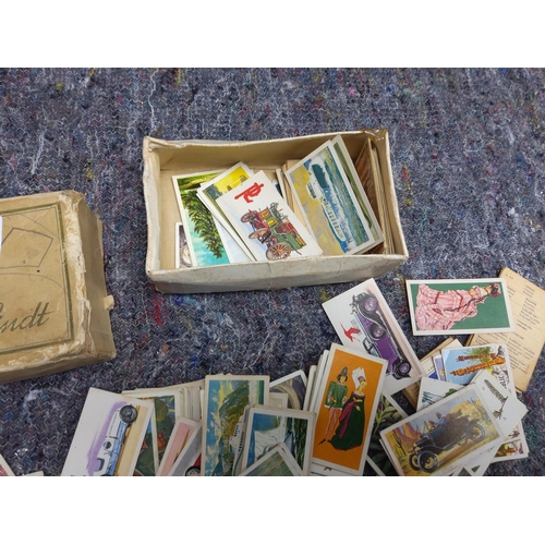 347 - Lot of Vintage Collectors Cards