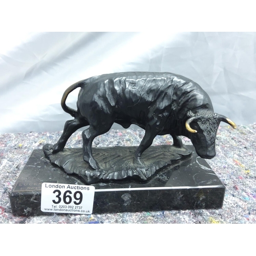 369 - Luis Moreno: A Vintage Bronze Sculpture of a Bull on a Marble Base