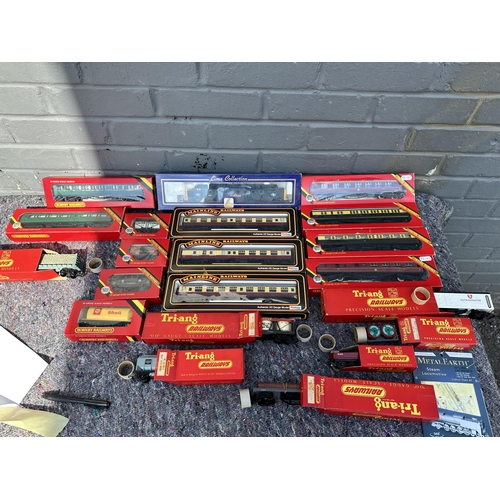 517 - Lot of Hornby Mint and Boxed Hornby, Triang, Lima etc Locomotive and Carriages