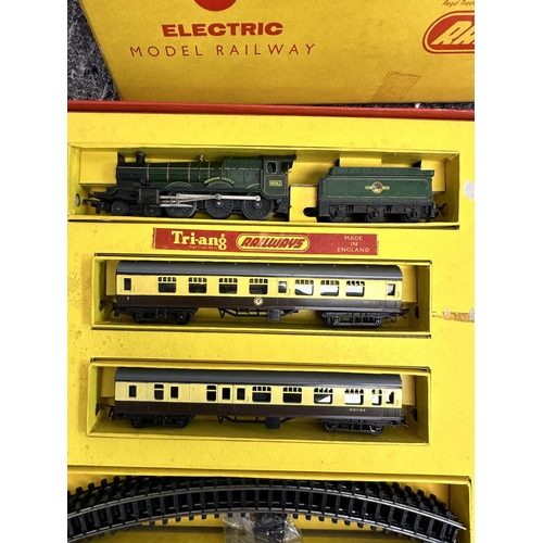 583 - Mint and Boxed Vintage Tri-ang Train Set