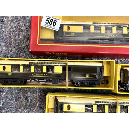 586 - Triang Railways South Wales Pullman Set (Boxed)