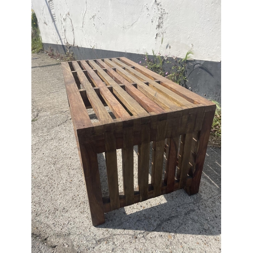 370 - Good Quality Slatted Bench