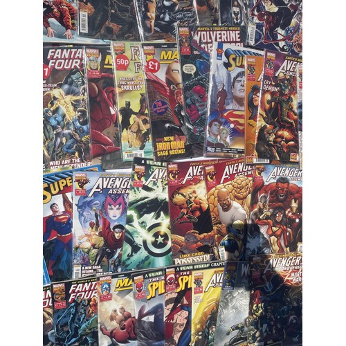183 - Huge Mixed Lot of Comics to Include Marvel, Avengers, Spiderman, Batman etc